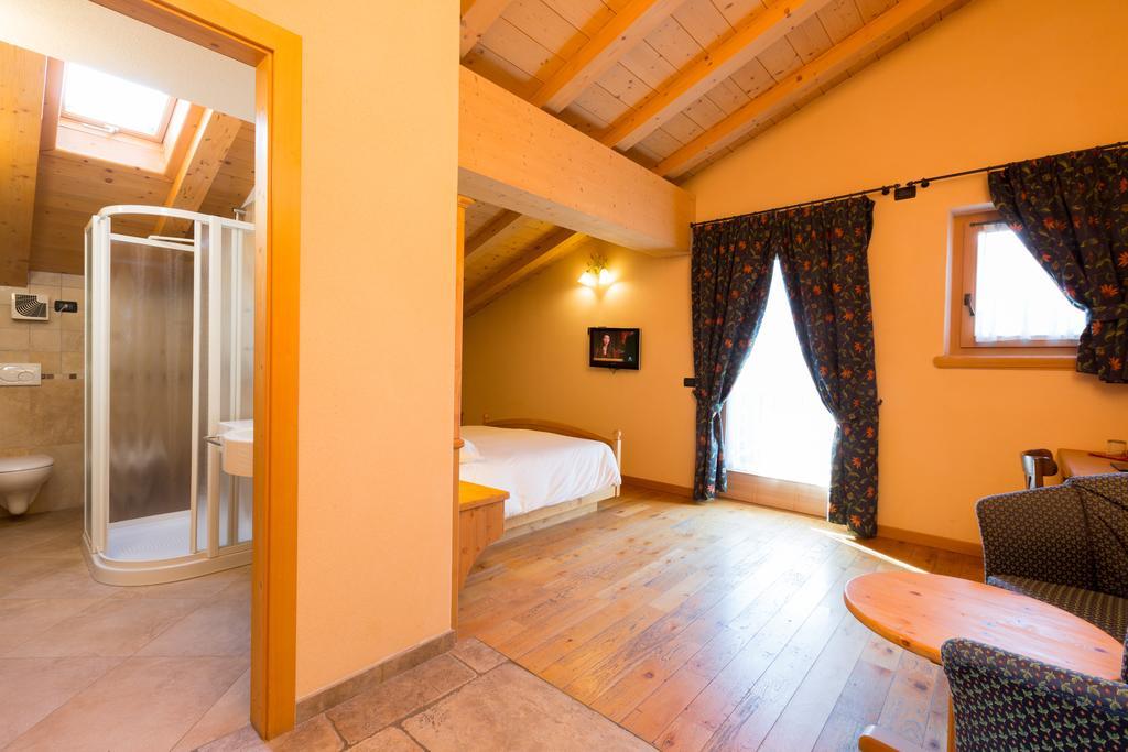 Hotel Pontiglia Livigno Exterior foto